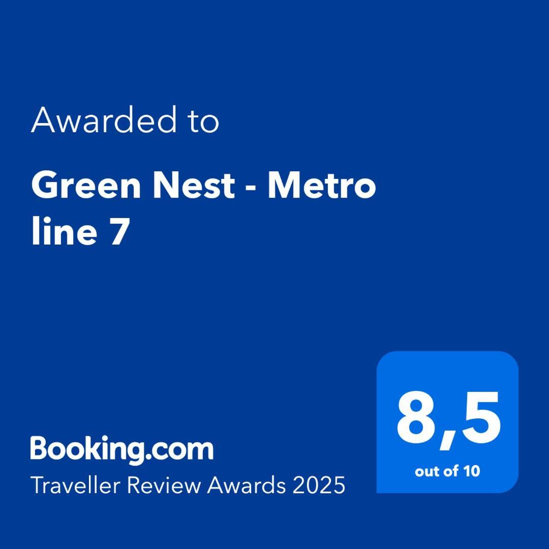 Green Nest - Metro Line 7 La Courneuve Rum bild
