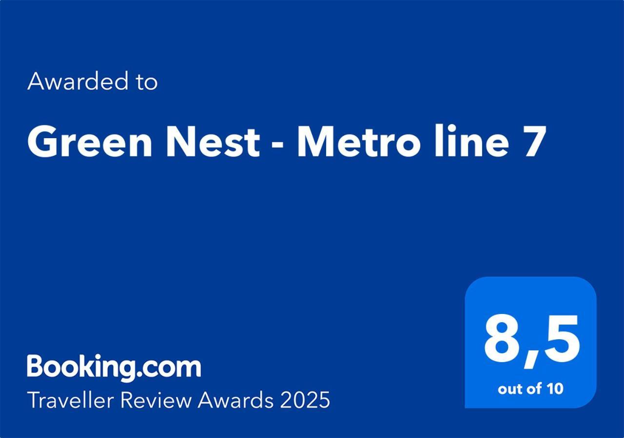 Green Nest - Metro Line 7 La Courneuve Exteriör bild